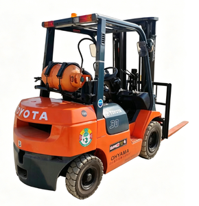 Vente Flash Chariot Élévateur Toyota GPL 3 Tonnes d'Occasion d'Origine Japonaise - Chariot Élévateur Toyota 3T GPL Essence - Product Image 1