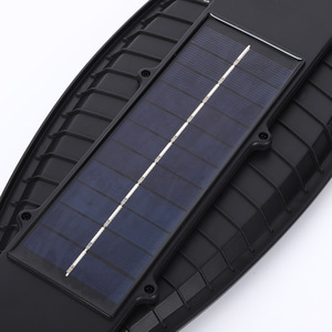 Lampe solaire de rue à LED en alliage d'aluminium, montage mural, télécommande, cellule solaire mono Si, garantie 5 ans - Product Image 2