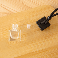 Classique dégradé Mini bois suspendu noir huile essentielle arôme désodorisant Cube 8ml vide voiture diffuseur bouteille
