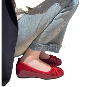 Nouvelles Chaussures de Mariage Plates en Cuir Verni Rouge pour Femme, Style Ballerines avec Nœuds, Semelle Légère Rehaussante, Idéales pour l'Été - Product Image 1