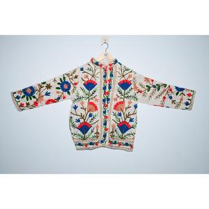 Chaqueta de Algodón con Bordado Floral a Mano para Mujer, Estilo Boho Étnico, Ecológica, Transpirable, Otoño Invierno, Manga Tres Cuartos, Corte Murciélago - Product Image 1