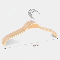 Cintres populaires en contreplaqué pour pantalons et jupes Robe décontractée Cintres en bois pour enfants Logo personnalisable pour garde-robe et cuisine