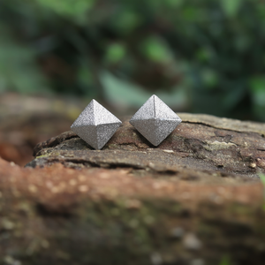 ER2503-3-24 Fashion <b>Stud</b> Earrings - Product Image 3