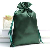 Sac d'emballage de bijoux en satin de soie personnalisé pochette cadeau avec cordon étui à pinceaux cosmétiques articles de toilette de voyage sac à poussière de beauté luxe