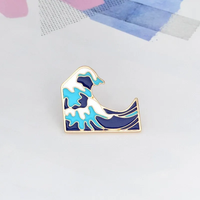 Pin de solapa personalizado con temática polar, broche de metal, mini pines esmaltados, insignia para mochila, pines de esmalte suave con ondas de dibujos animados para regalos de empresa