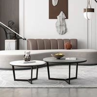 Ensemble de tables basses gigognes au design minimaliste moderne, plateau en pierre frittée durable, structure en fer, hauteur réglable, gain de place