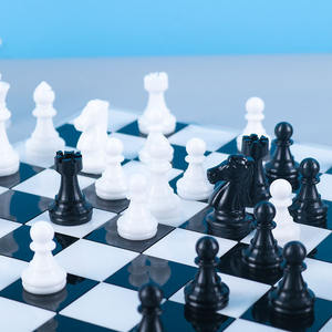 Pièce d'échecs en résine époxy cristal, moule reine roi 6 jeux d'échecs tridimensionnels bricolage moules en silicone - Product Image 5