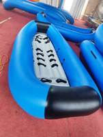 Un kayak multi-personnes adapté aux sports nautiques et aux compétitions. En stock pour livraison immédiate