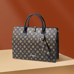 من المصنع حقيبة يد جلدية عالية الجودة محمولة يدويًا حمراء كيس تعبئة شمبانيا صندوق حقيبة يد نبيذ مع زجاجتين - Product Image 4