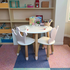 Ensemble moderne <span class=keywords><strong>et</strong></span> écologique de <span class=keywords><strong>table</strong></span> ronde en bois <span class=keywords><strong>et</strong></span> de chaises pour enfants, idéal pour l'école, la chambre, le salon ou les bébés - Product Image 4