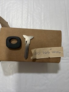 Llave en Blanco OEM Mercedes -Ymos A0007664006 para Llave Secundaria 280SL Chasis 113 - Product Image 1