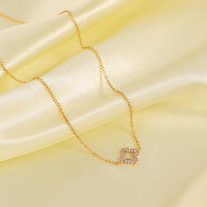 Collar de Cadena de Serpiente de Acero Inoxidable Chapado en Oro de 18K con Colgante Rectangular de Circonita Cúbica, Estilo Geométrico Moderno para Mujer - Product Image 2