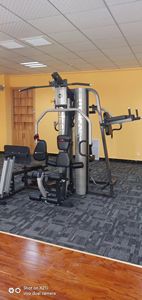 Gimnasio Multifuncional Comercial <span class=keywords><strong>de</strong></span> 5 Estaciones con Doble Torre <span class=keywords><strong>de</strong></span> Pesas <span class=keywords><strong>de</strong></span> 75 kg - Product Image 4