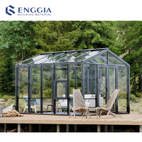 Serre moderne en aluminium à économie d'énergie avec toit polygone et double vitrage trempé pour villas et espaces extérieurs
