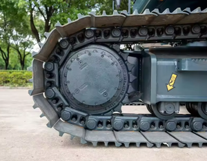 Excavatrice sur chenilles HX155L de 15 tonnes, norme Tier 4, avec benne mécanique pour la construction - Product Image 6
