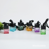 GIVELAMI Vente en gros de 8ml 0.28oz Colorful Square Shape Hanging Car air Freshener Bottle Diffuser for Car
