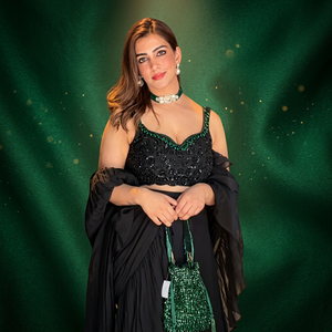 Sari en organza noir moderne prêt-à-porter pour femme, tenue de soirée, séchage rapide, toutes saisons, look haut de gamme pour mariage - Product Image 2