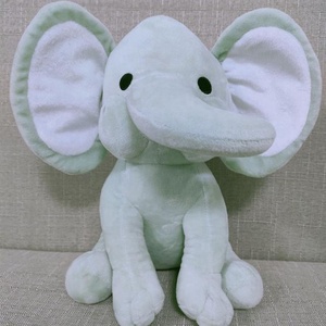 Peluche Éléphant en Coton PP Blanc 100% de 25 cm pour Décorations de Fête de Remise des Diplômes, Adapté aux Enfants - Product Image 3