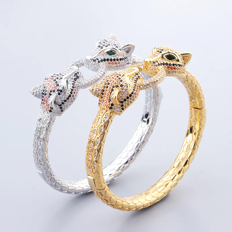 Set di braccialetti a doppia testa di leopardo placcati in oro 18 carati con zirconi bracciale ghepardo con diamanti colorati gioielli leopardati animali per le donne