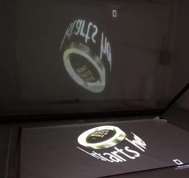 Large Size 3D Hologram Projection Screen 3D Holographic Technology in Dark Environment