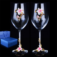 Ensemble de carafes à vin vintage, boîte, verre à vin transparent raffiné, gobelet fait à la main, émail peint, fleur, luxe, fête, mariage, verres, 5 pièces