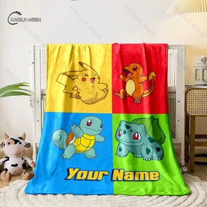 Manta estampada Poke-mon Charizard con nombre personalizado, multiusos para todas las estaciones, para siesta, camping, viajes, coche, sofá, lavable a máquina - Product Image 1