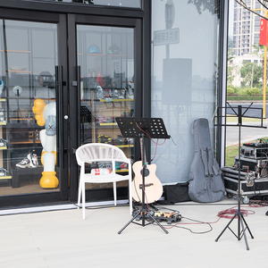 Sunroom-pared independiente para Patio, terraza, casa, Gazebo, puertas <span class=keywords><strong>de</strong></span> acordeón al aire libre, habitaciones <span class=keywords><strong>de</strong></span> cristal roedor contemporáneo para hoteles, en venta - Product Image 4