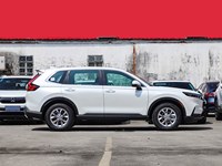 Подержанный Honda CR-V 2023 года, внедорожник, 1.5T Turbo, бензин, левый руль, R17, панорамный люк, светлые кожаные сиденья, светодиодные фары, АКПП