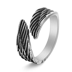 خاتم رجالي من الفولاذ المقاوم للصدأ بتصميم عتيق على شكل ريشة وجناح ملاك، هدية للرجال - Product Image 1