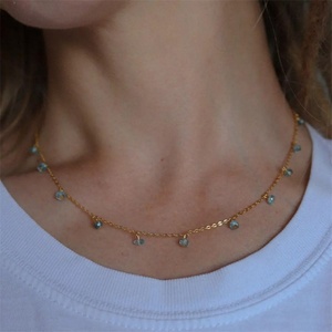 Collier ras du cou tendance pour femme en acier inoxydable plaqué or 18 carats avec pendentif breloque en zircon pour anniversaire - Product Image 6