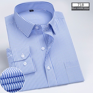 Nuova <span class=keywords><strong>Camicia</strong></span> Primaverile Casual da <span class=keywords><strong>Uomo</strong></span> <span class=keywords><strong>a</strong></span> <span class=keywords><strong>Righe</strong></span>, Maniche Lunghe, Slim Fit, Stile Coreano, Bianco Puro, Anti-Pilling, in Popeline di Poliestere/Cotone - Product Image 2