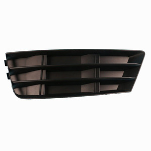 Audi A4 16-19 Cadre de phare antibrouillard Grille de pare-chocs avant 8W0807681 8W0807682 Plastique Côté gauche et droit - Product Image 2