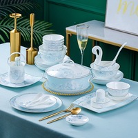 Set Peralatan Makan Keramik 60-Piece Gaya Nordik Modern Minimalis Set Peralatan Makan Bone China Desain Peony Persegi Panjang Hadiah Pernikahan