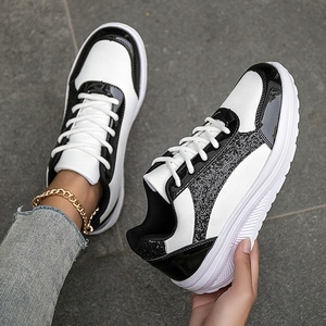 Chaussures de Skate Décontractées et Tendance pour Femmes, Nouveau Style, Antidérapantes, pour la Marche en Automne – Vente en Gros Usine - Product Image 4
