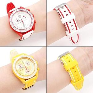 Bracelet de montre en silicone à libération rapide en stock 20/22mm 24/26mm Bracelet en caoutchouc sport tendance pour Samsung MoonSwatch - Product Image 6
