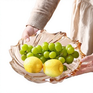 Plateau à fruits et collations de style européen minimaliste en verre cristal, idéal pour la table basse à la maison, avec compartiments pour fruits secs - Vente en gros - Product Image 1
