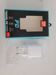 Fábrica de Cargadores de Viaje Personalizados que Produce Adaptadores de Corriente de Pared con Certificación CE CB KC para Carga Universal de Dispositivos, Compatible con <span class=keywords><strong>Apple</strong></span> AirPods - Product Image 5