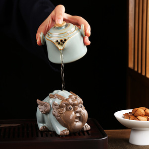 Figurine Pixiu en céramique Ge Kiln, 2 pièces, décoration de table faite à la main pour salon, bureau, maison, cadeau attirant la richesse - Product Image 4