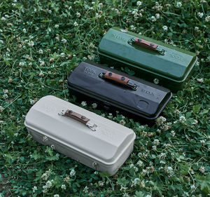 صندوق أدوات محمول باليد | صندوق تخزين للأغراض الخارجية - حقيبة حديدية مدمجة ومحمولة بتصميم يدوي مع ملصقات - Product Image 5