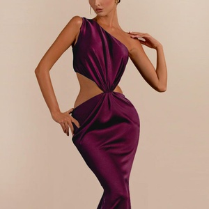 Nouvelle Arrivée Robe de Soirée Élégante et Modeste Personnalisée de Haute Qualité, Robe de Bal Sexy à Une Épaule et Taille Découpée, Robe Droite en Satin - Product Image 3