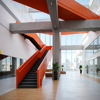 Escaliers en fer forgé sur mesure modernes, sûrs et durables pour une utilisation en intérieur dans les villas, les hôtels, les immeubles de bureaux et les espaces publics
