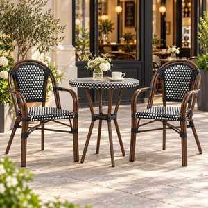 Chaise de bistrot d'extérieur en rotin tressé avec accoudoirs pour café, terrasse et balcon - Product Image 1