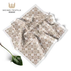 Personalizado Digital Impreso Floral Tudung Bidang 45 Premium Ligero Algodón Gasa Bawal Musulmán Cuadrado <span class=keywords><strong>Hijab</strong></span> - Product Image 5