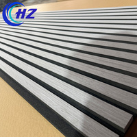 Panneaux muraux insonorisants de qualité supérieure /2400/600*600mm *22mm, panneaux acoustiques à lattes pour studio d'enregistrement