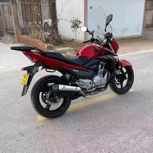 Suzuki GW250 <span class=keywords><strong>Inazuma</strong></span>. Motore bicilindrico da 250cc raffreddato ad acqua con iniezione elettronica (EFI), in condizioni originali, stabile e affidabile, dall'aspetto eccezionale - Product Image 5
