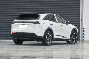 Changan Deepal S07 EV de Autonomía Extendida 2025 con Largo Alcance de 1210 km y Vehículo Híbrido Fabricado en China - Product Image 6