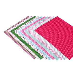 FOSKA Matériau en polyester Surface lisse 12*8 pouces Carrés de feutre artisanal colorés <span class=keywords><strong>pour</strong></span> que les enfants dessinent et fabriquent tranquillement de petits objets artisanaux - Product Image 2