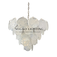 Grand lustre vintage médiéval français, suspension en verre en forme de nuages blancs superposés pour villa, hall et espaces intérieurs
