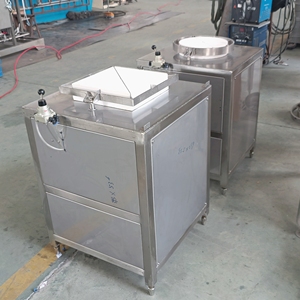 Coupe-<span class=keywords><strong>fromage</strong></span> industriel personnalisé en acier inoxydable <span class=keywords><strong>prix</strong></span> de la machine de découpe de bloc de <span class=keywords><strong>fromage</strong></span> pneumatique - Product Image 2
