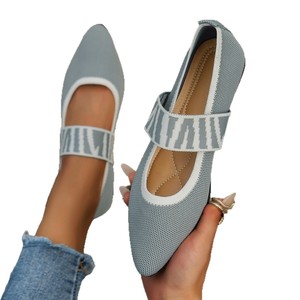 Zapatillas de deporte de verano para mujer de fábrica, zapatos planos tobilleros sin cordones de punto duradero, zapatos informales de talla grande para mujer <span class=keywords><strong>con</strong></span> características antideslizantes - Product Image 1